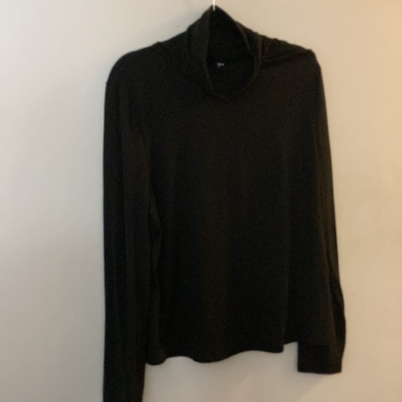 NWOT SEIN CURVE BLACK TURTLENECK - Picture 6 of 9